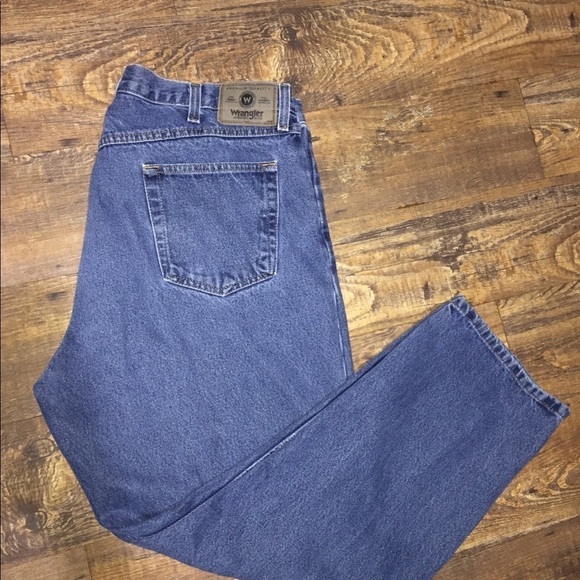 ⭐️ Wrangler size 40X30 - Picture 1 of 6